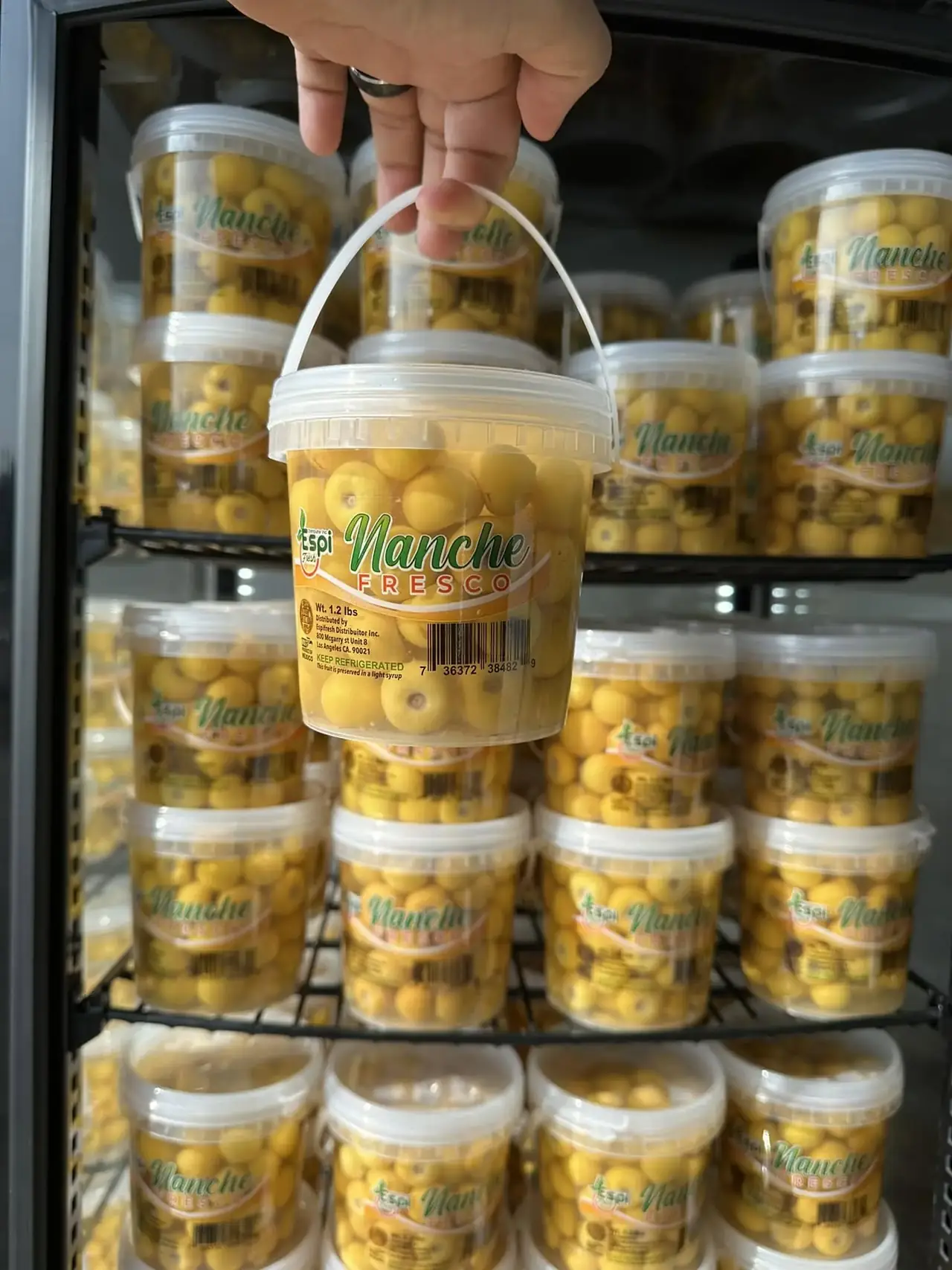 Espi-Fresh Nanche Fresco retail tubs in a market cooler